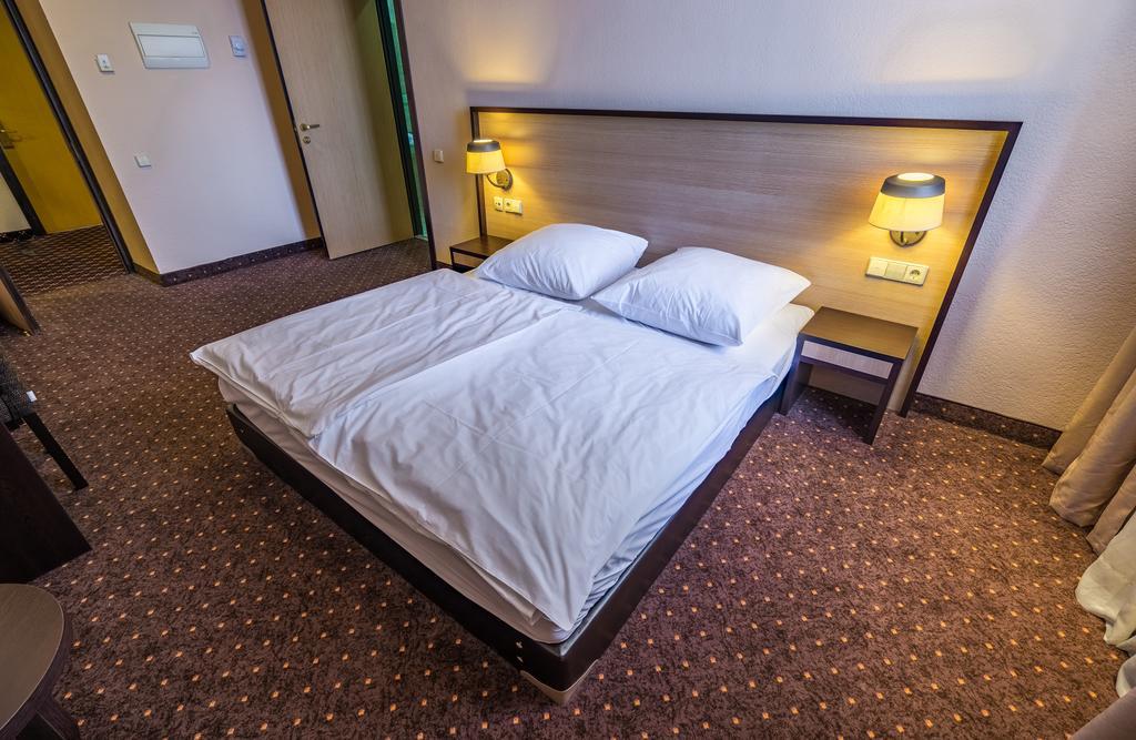 Hotel Lomsia Achaltsiche Buitenkant foto