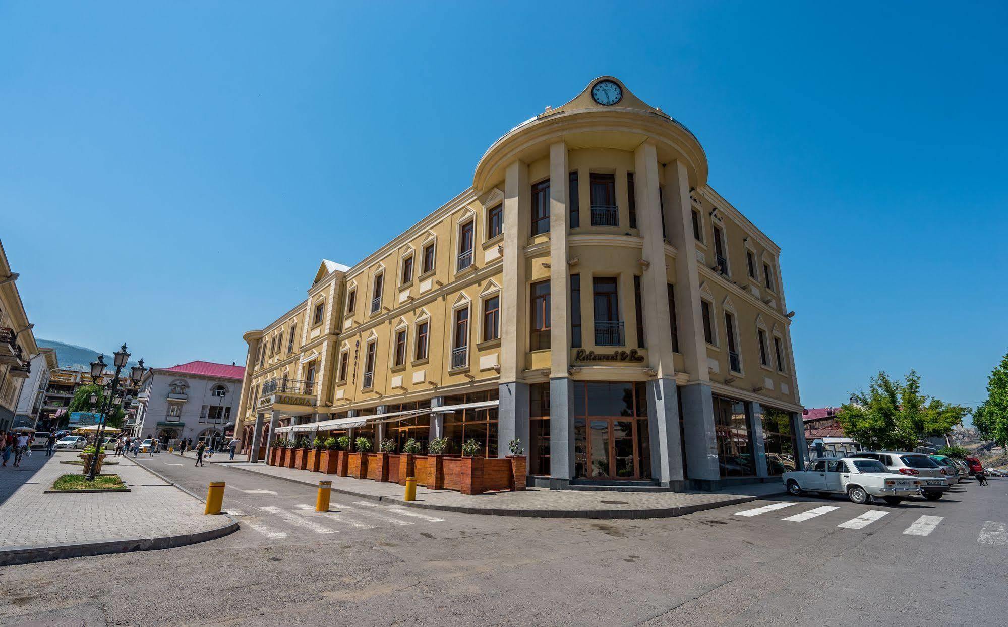 Hotel Lomsia Achaltsiche Buitenkant foto