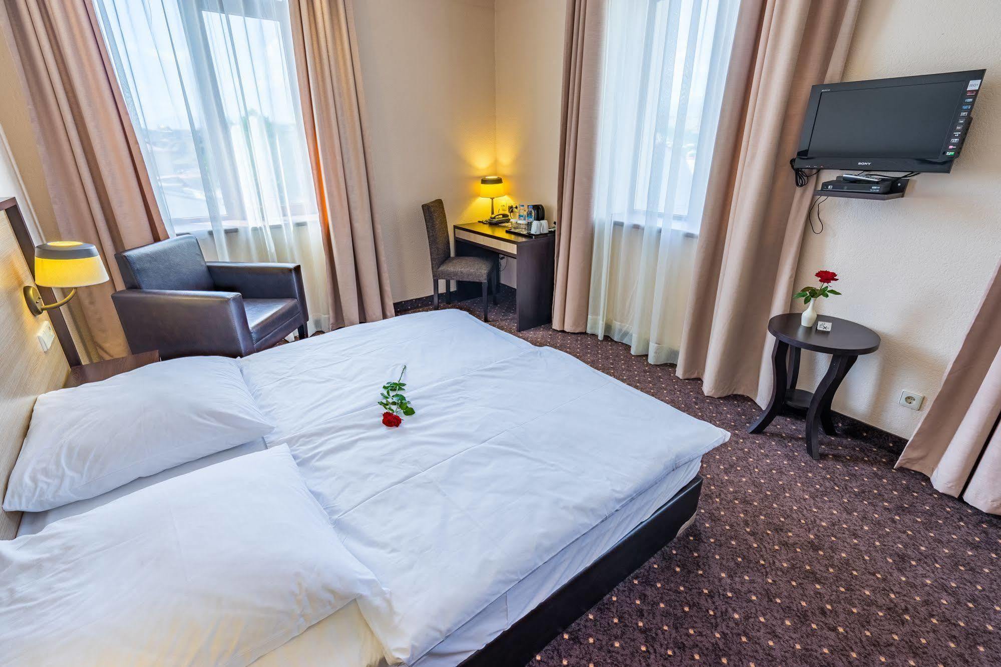 Hotel Lomsia Achaltsiche Buitenkant foto